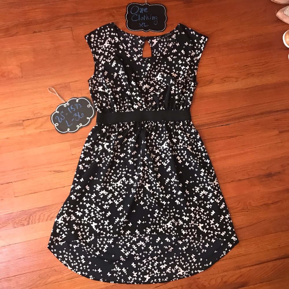 Sleevless Black & White Butterfly High Low Dress